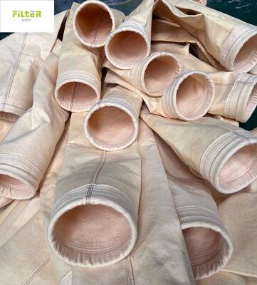 Çeşitli Endüstriyel Toz Toplama Sistemleri için 550 GSM P84 Filtre Bezi ile Üretilen Özelleştirilebilir P84 Filtre Torbaları